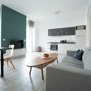Prime Park Deluxe Apartment
